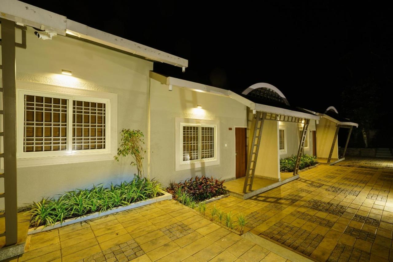 Windale Resorts Pooppara エクステリア 写真